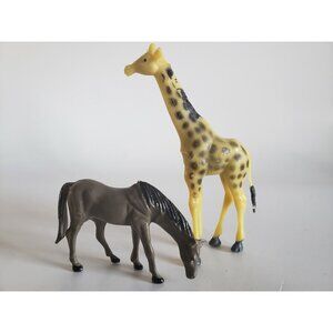 Wild jungle animals 5" Giraffe and 2" Horse Plastic Zoo toys for kids and adults